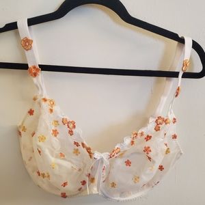 Prima Donna Bras in White and Grey